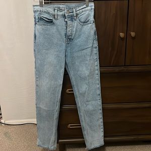 Old Navy size 2 Extra High Rise Sky High Straight